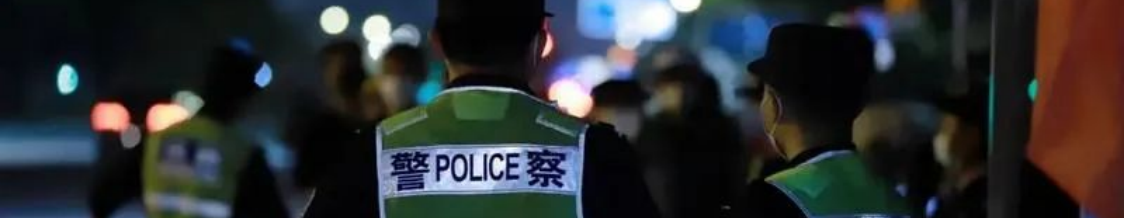 广州白云：管控区内的“双警家庭”，疫情中一家三口短暂的团聚