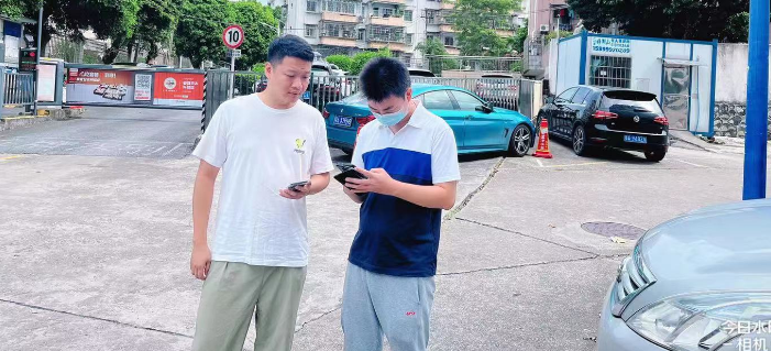 白云京溪：使用“穗时尚+”小程序，高效推进垃圾分类工作