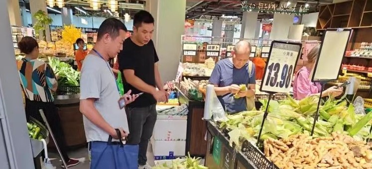 白云京溪开展超市生活垃圾分类联合检查，叮嘱广大商户抓好“关键小事”