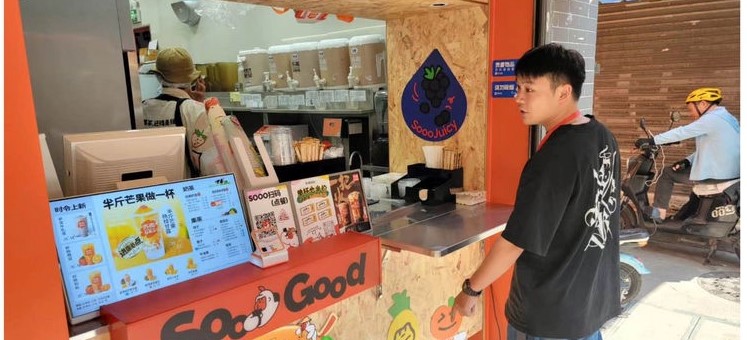 白云三元里开展经营区域垃圾分类工作检查，推动分类精准投放