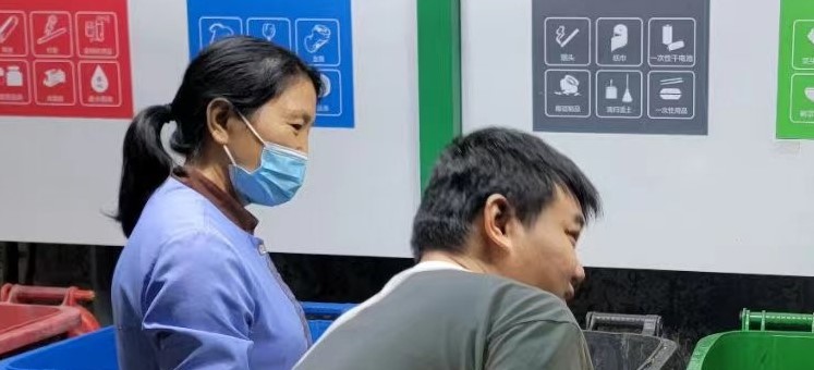 持续发力促整改！白云三元里开展垃圾分类夜间执法检查
