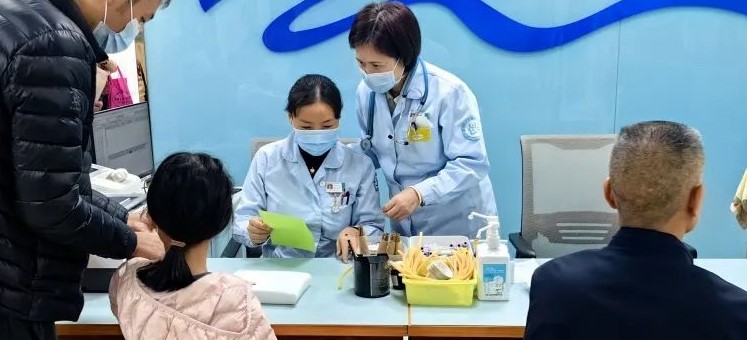 我的社区我的儿科医生 |鹤龙社区医院携手儿科名医，共筑儿童健康梦