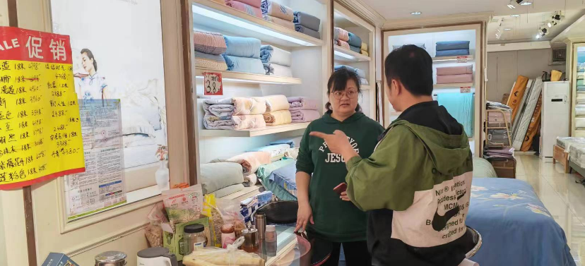 白云京溪：落实“门前三包”，践行垃圾分类