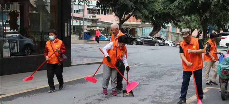 垃圾分类进社区，白云大源居民合力环保卫生大扫除