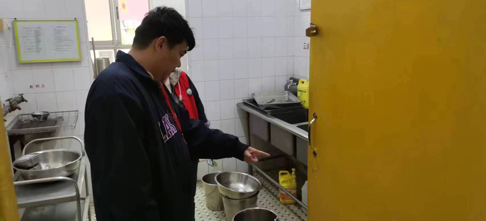 白云三元里严查沿街店铺，厨余垃圾如何站队？