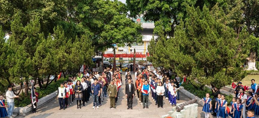 2025年广州市三元里街清明祭英烈活动庄严举行