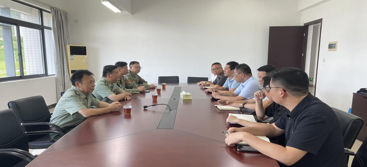 国防教育与征兵宣传进校园，点燃民航学子参军热情